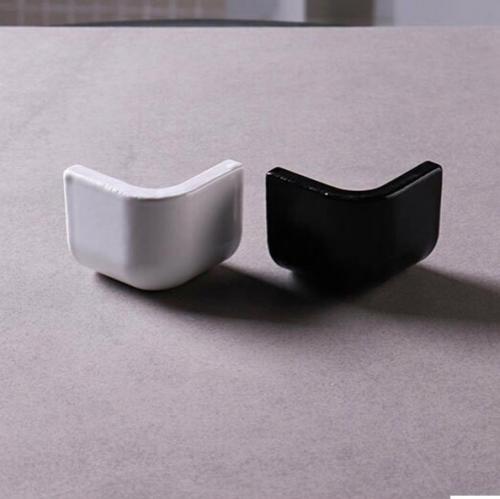 Китайские производители свою инновационность и заботу о безопасности продемонстрировали. 05