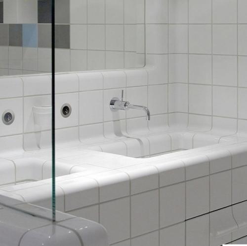 Китайские производители свою инновационность и заботу о безопасности продемонстрировали.