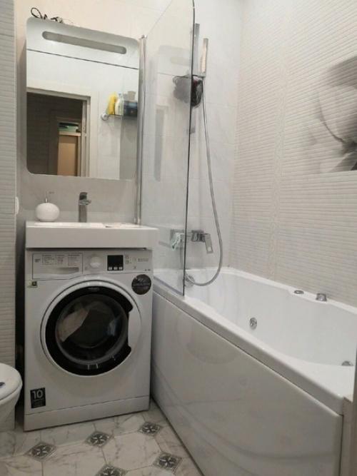 Наше семейное гнездышко, все старались расставить максимально компактно. 01