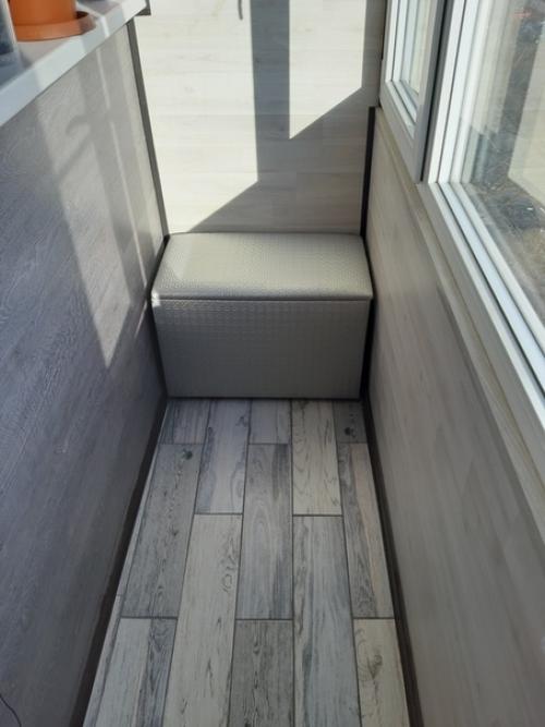 Закончили ремонт на лоджии.