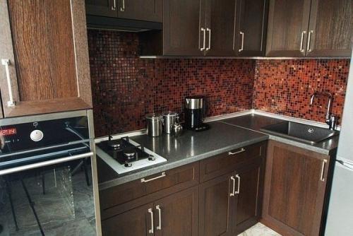 Сами себе дизайнеры, решили сделать интерьер максимально креативно, как мы это видим. 05