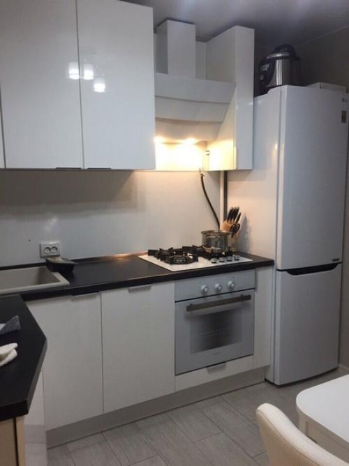 Вот несколько кадров ремонта нашего семейного гнездышка на ваш суд.