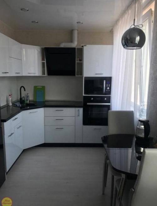 Хоть и маленькая квартира, но зато уже своя. 03