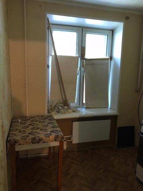 Показываю как мы совместили кухню с залом. 02