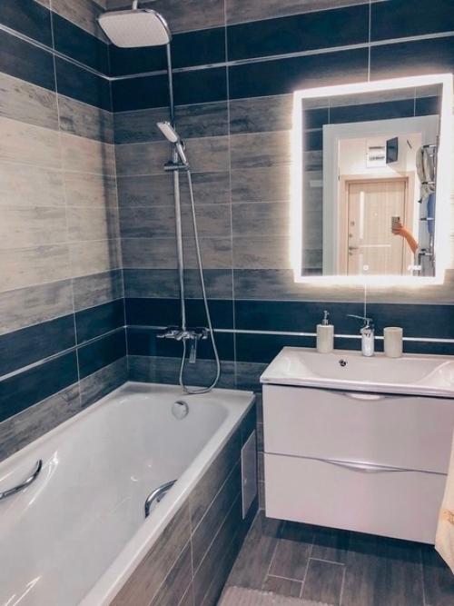 Владельцы квартиры постарались над цветовой гаммой квартиры. 08