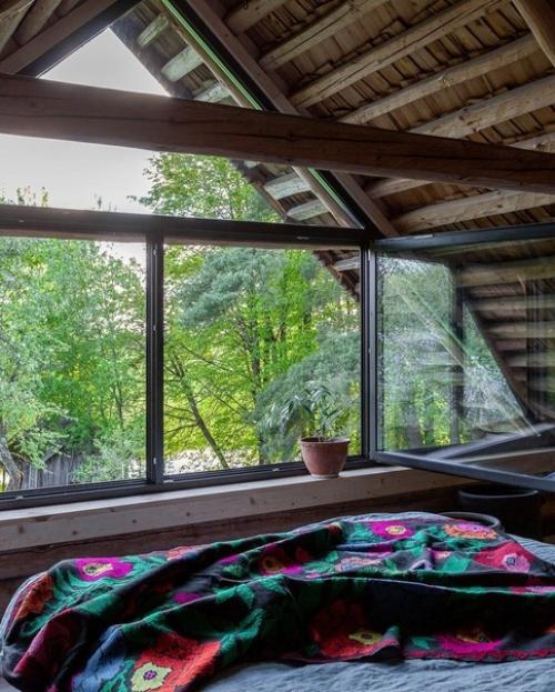 Старенькая избушка по наследству от бабушки досталась. 03