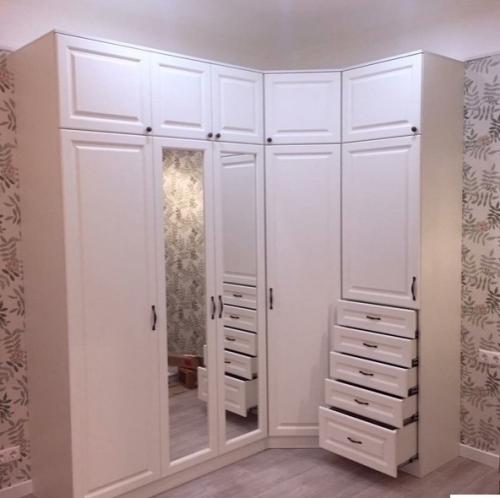 Хочу показать какой функциональный шкаф мы установили у себя в квартире. 05