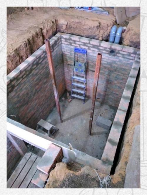 Все демонстрируют свои квартиры, а я покажу какой погреб мы построили у себя. 01