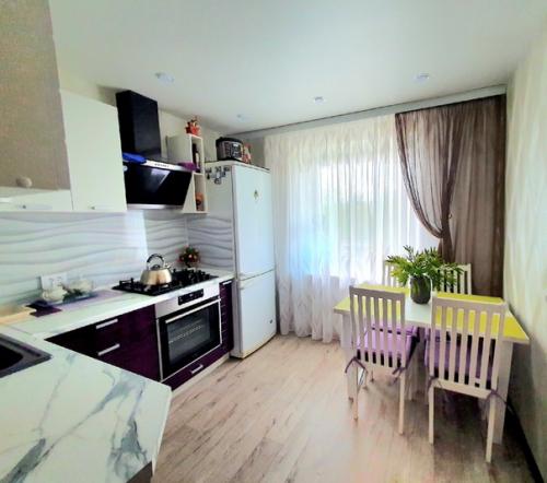 Наша небольшая кухня площадью 8 кв. 02