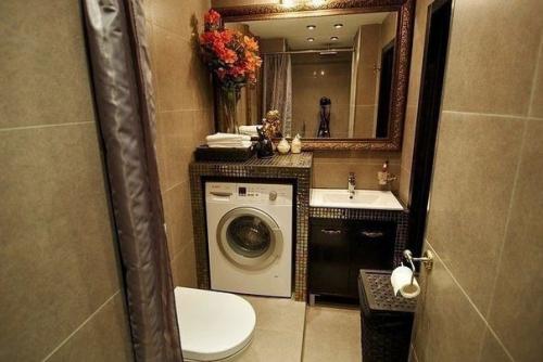 Сами себе дизайнеры, решили сделать интерьер максимально креативно, как мы это видим. 08