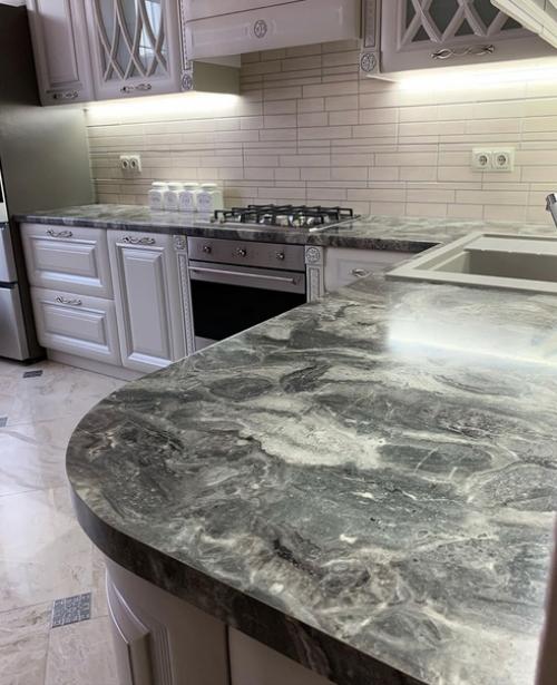 Моя кухня.  Обошлась нам она без малого в 400 000, площадь 9 квадратных метров. 07