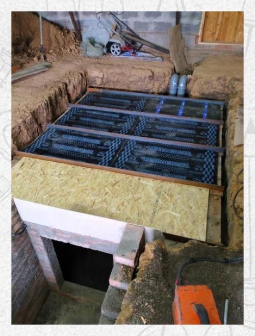 Все демонстрируют свои квартиры, а я покажу какой погреб мы построили у себя. 06