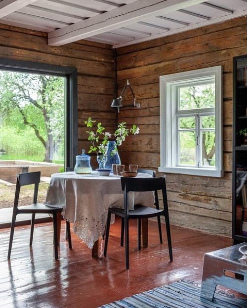 Старенькая избушка по наследству от бабушки досталась.