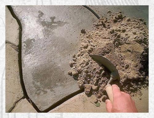 Необязательно приобретать дорогостоящую плитку. 05