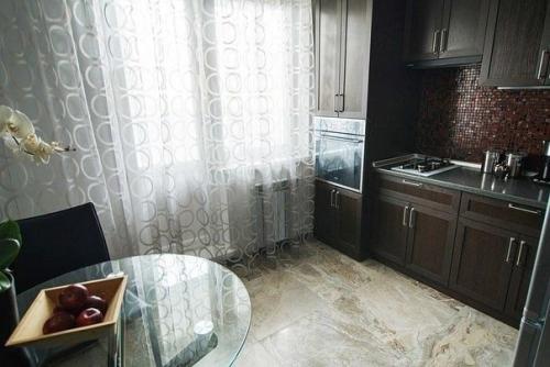 Сами себе дизайнеры, решили сделать интерьер максимально креативно, как мы это видим. 04