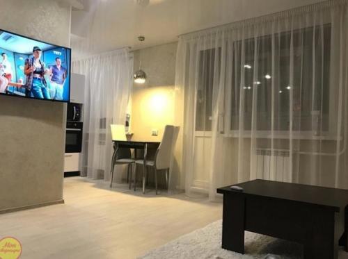 Хоть и маленькая квартира, но зато уже своя. 04