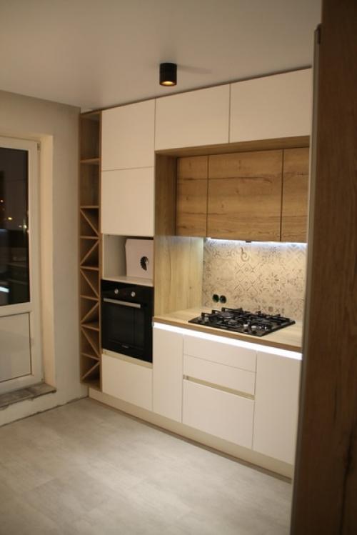 Мой новенький кухонный гарнитур в сочетании белого цвета с деревом. 03