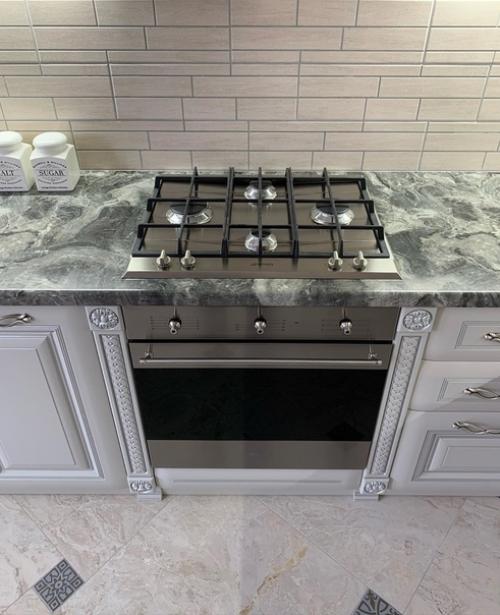 Моя кухня.  Обошлась нам она без малого в 400 000, площадь 9 квадратных метров.