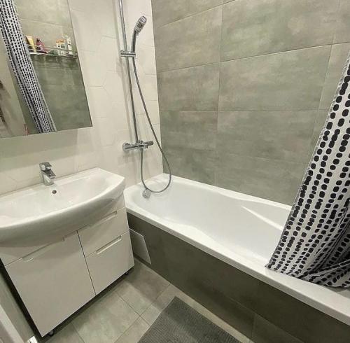 Я люблю когда ремонт сделан и без всего лишнего. 04