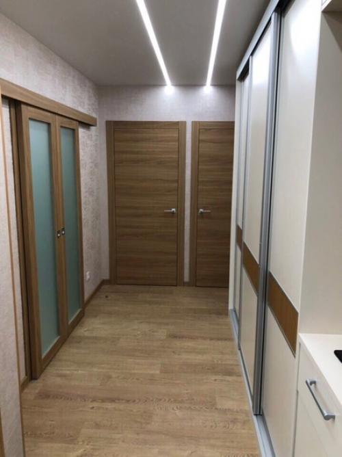 За основу брали типовой дизайн квартиры, как принято сейчас оформлять жилье. 06