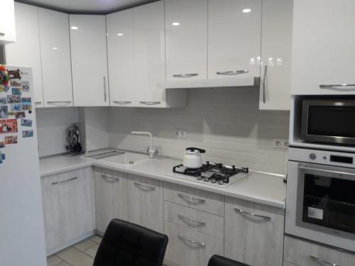 Моя мини кухня, которую объединили с залом. 03