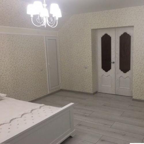 С момента постройки дома у нас пустовала мансарда и мы не планировали ничего там делать. 01