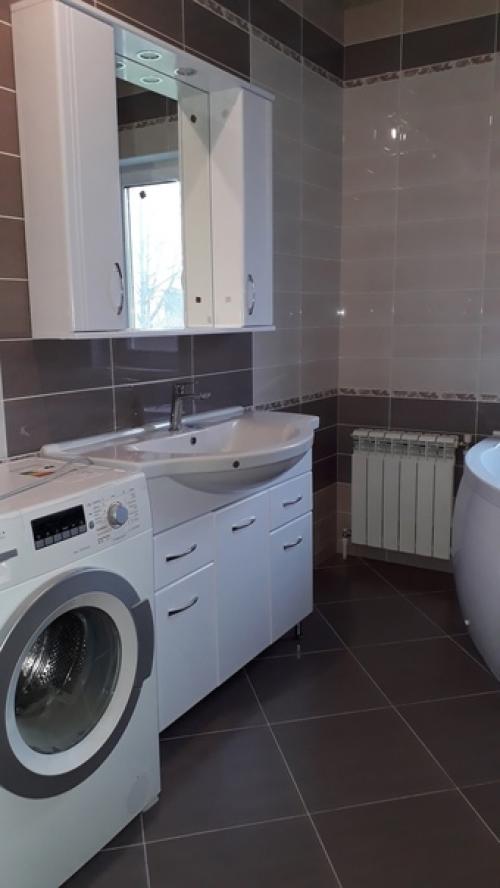 Весь ремонт полностью сам делал. 01