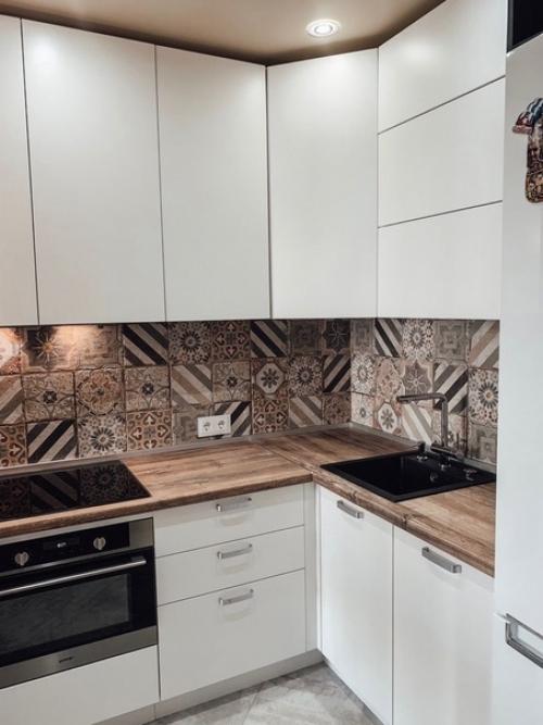 Разработали дизайнерский проект и реализовали его.