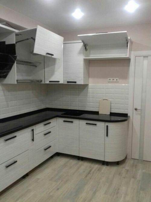 Моя функциональная кухня, оформленная в светлом стиле. 05