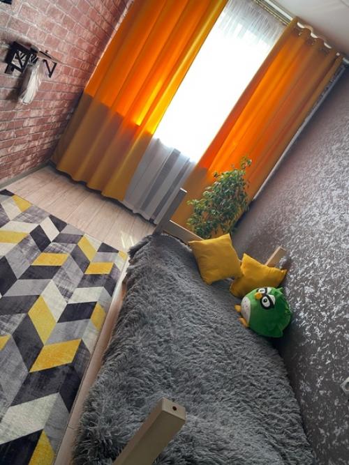 Стол в стиле лофт, без него было очень скучно. 03