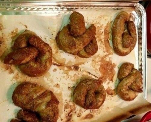 Жена решила научиться делать выпечку. 02