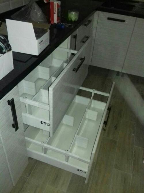 Моя функциональная кухня, оформленная в светлом стиле. 03