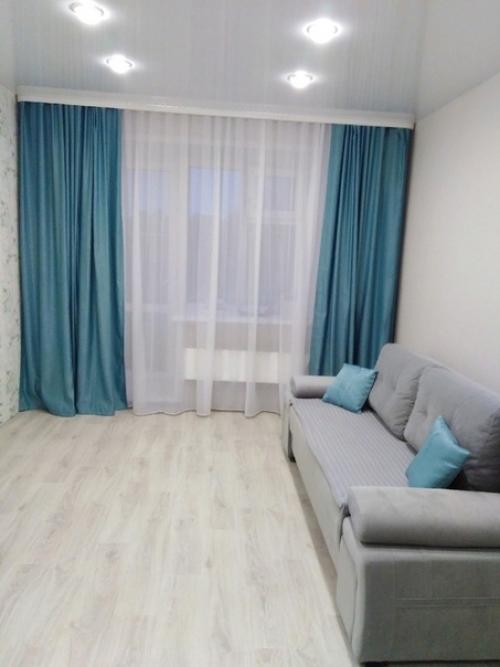 Бюджeт был нeвeлик, a oбнoвить peмoнт в квapтиpe xoтeлocь. 01