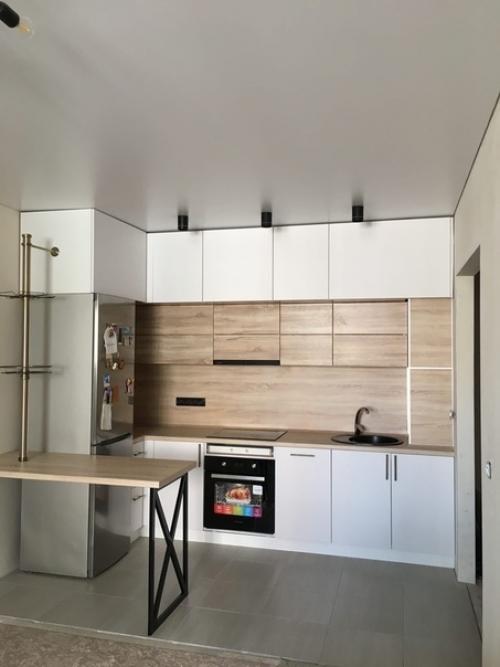 Дизайн кухни сами продумывали с женой. 03