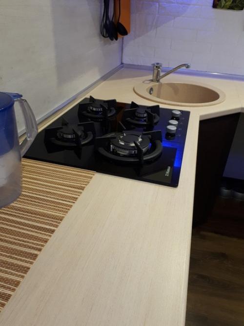 Простая, но функциональная кухня. 05