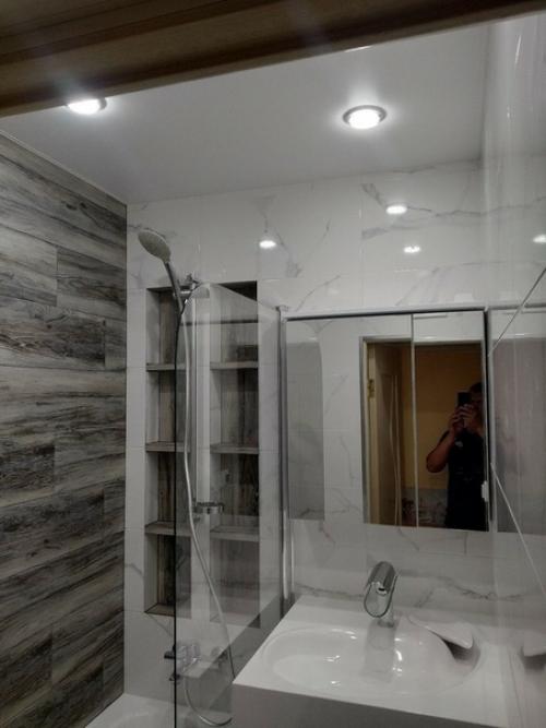 Из мaлeнькой вaнны в пaнельном дoме мaксимум bыжaл. 06