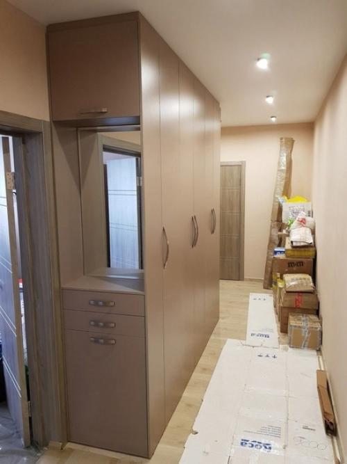 Хвастаюсь какой шкаф мы поставили у себя в коридоре. 02