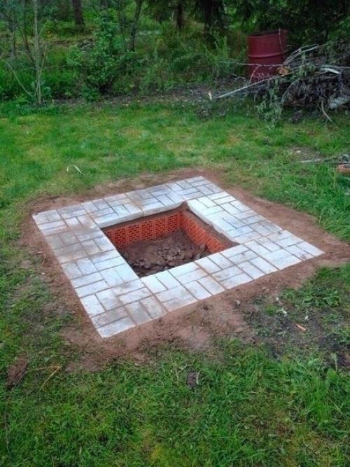 Решил сам сделать и оформить место для посиделок во дворе частого дома. 06