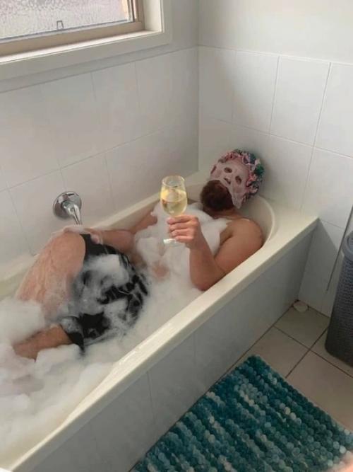 Когда уехала в командировку и оставила дочь с отцом. 01