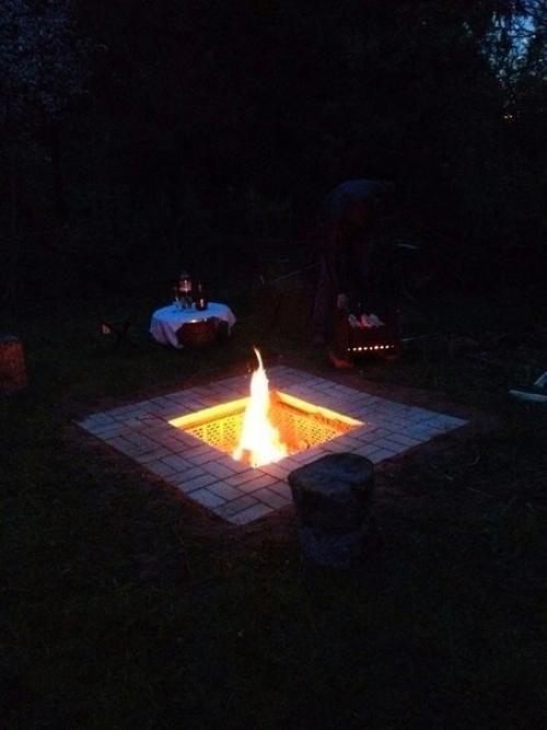 Решил сам сделать и оформить место для посиделок во дворе частого дома. 07