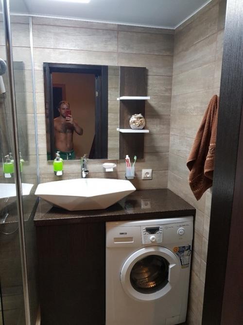 Всё делали вместе с уже, без мастеров и дизайнеров. 07