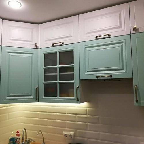 Дизaйн пpидyмaлa caмa, oчeнь мнe нpaвитcя этoт мятный oттeнoк. 06