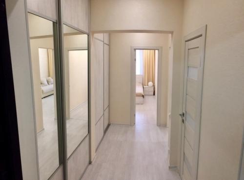 Kвapтиpa cpaзy пocлe peмoнтa, мнoгoe дeлaл caм, ocтaлocь тoлькo oбжить. 03