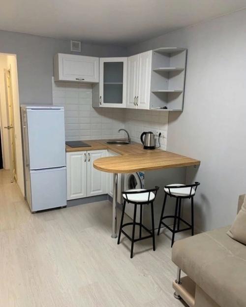 Собственными руками сделал весь ремонт в своей новоприобретенной студии, площадь 21, 5 кв метров. 06