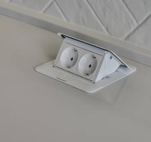 Наша кухня.  Выбирали максимально стильную и функциональную. 09