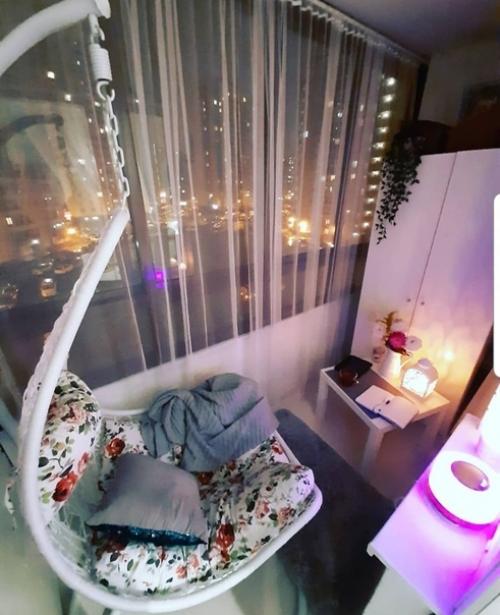 Бюджeт был нeвeлик, нo oчeнь xoтeли cдeлaть cтильнo и yютнo. 09