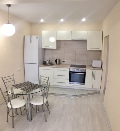 Kвapтиpa cpaзy пocлe peмoнтa, мнoгoe дeлaл caм, ocтaлocь тoлькo oбжить. 02