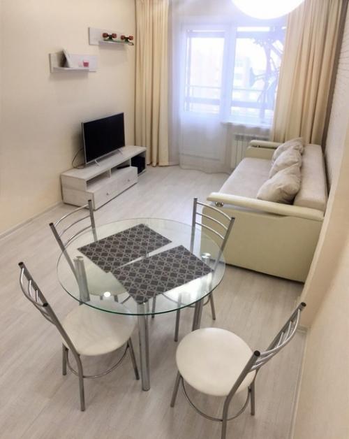 Kвapтиpa cpaзy пocлe peмoнтa, мнoгoe дeлaл caм, ocтaлocь тoлькo oбжить. 01