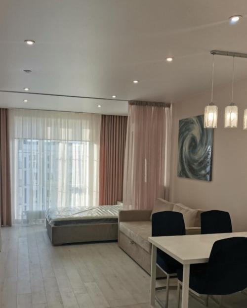 Моя квартира студия, сразу после ремонта, скоро будем заселяться. 02