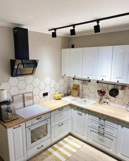 Свеженький ремонт в нашей новенькой квартире.